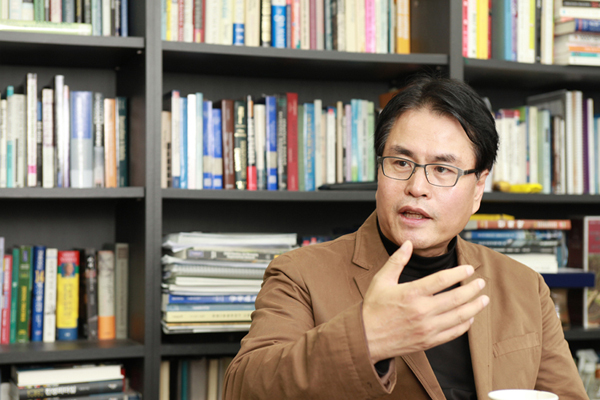 윤정구 이화여대 경영학과 교수 / photographer 김성호